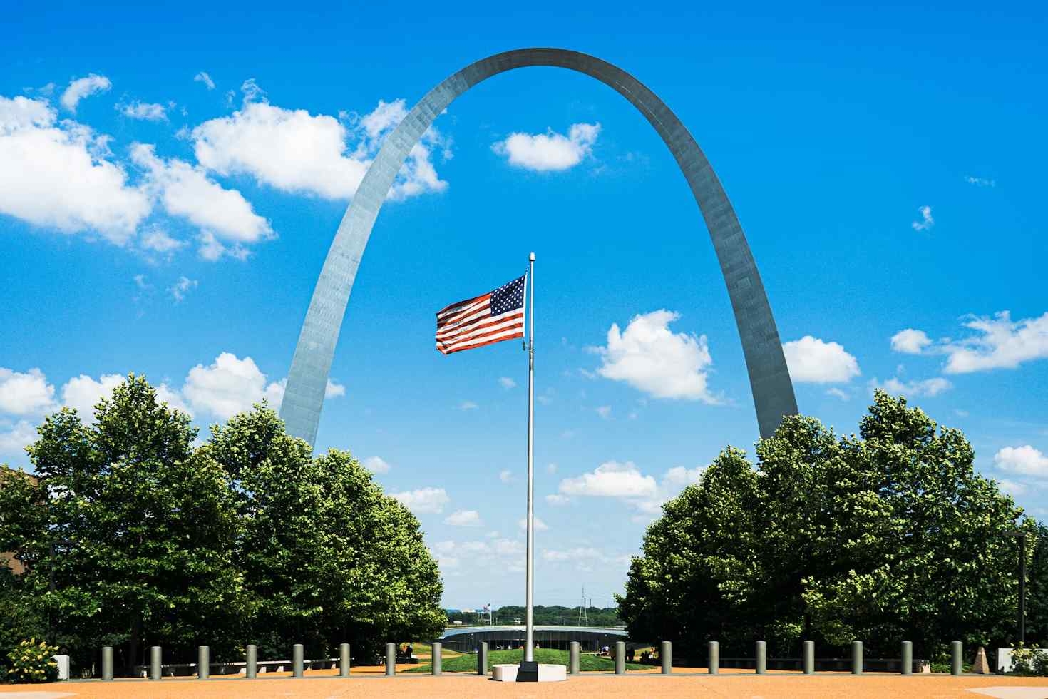 Facts About The St. Louis Arch.jpg