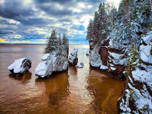 Best time to visit Hopewell Rocks, New Brunswick, Canada - Tripshepherd